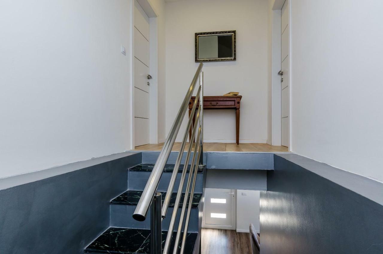 Superior Apartment Nike مْليني المظهر الخارجي الصورة