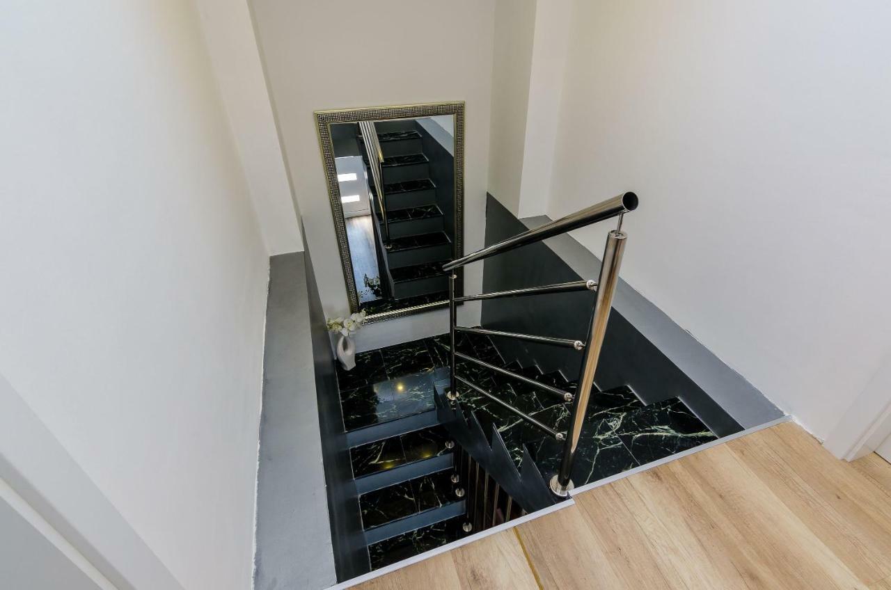 Superior Apartment Nike مْليني المظهر الخارجي الصورة