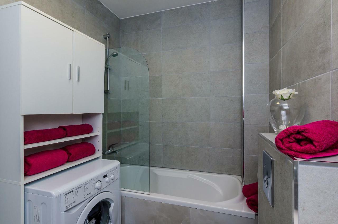 Superior Apartment Nike مْليني المظهر الخارجي الصورة